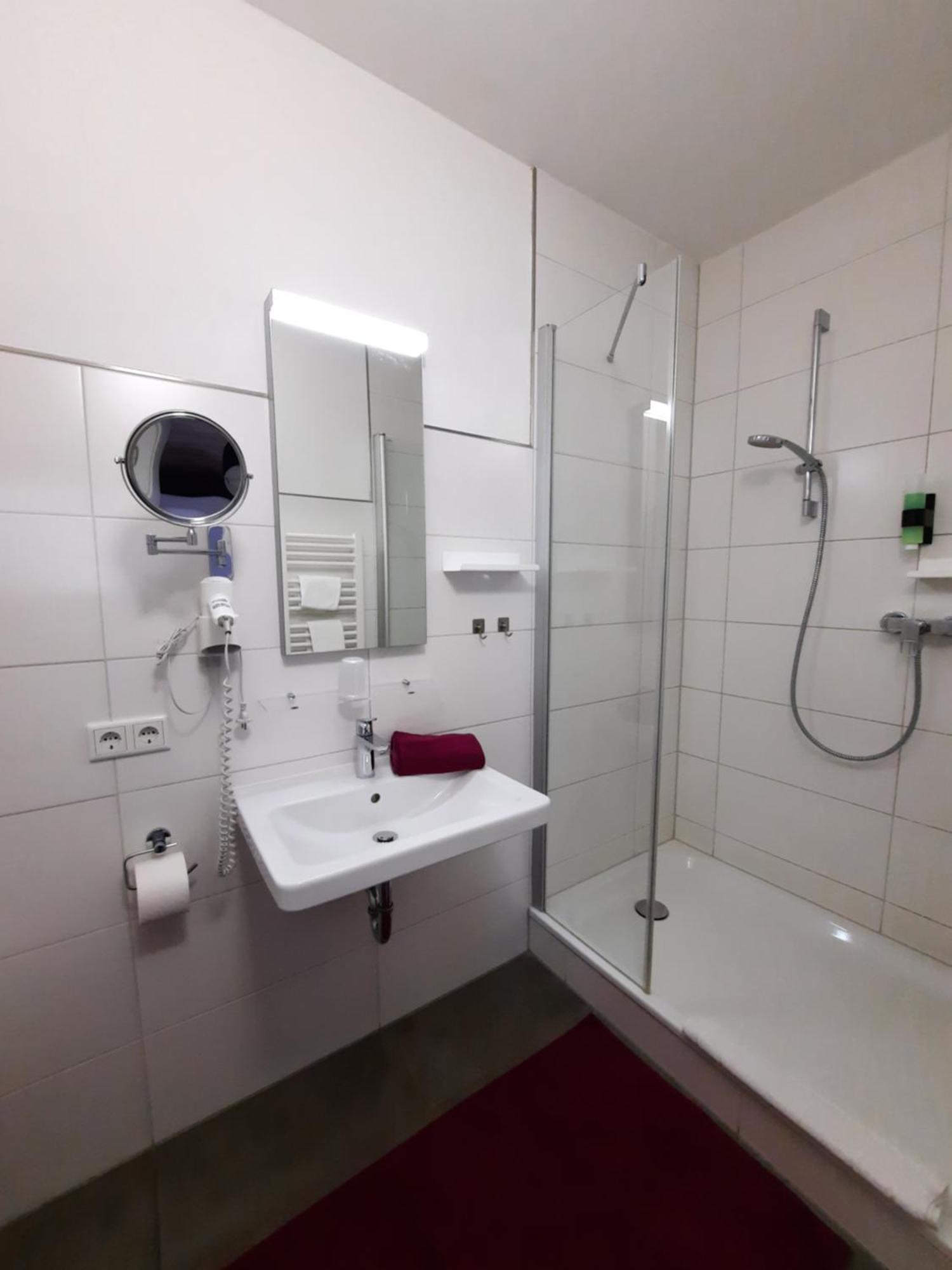 Pension Alter Wirt Enkering Exteriér fotografie